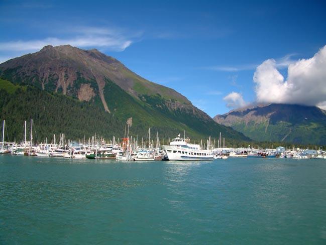 Commercial Laundry Service in Anchorage, Alaska For Restaurants, Healthcare, Hotels, Medical, Retail and More
