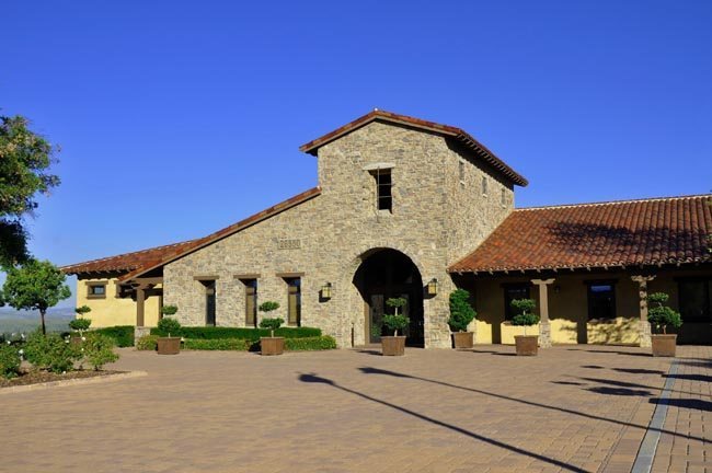 Commercial Laundry Service in Santa Clarita, California For Restaurants, Healthcare, Hotels, Medical, Retail and More