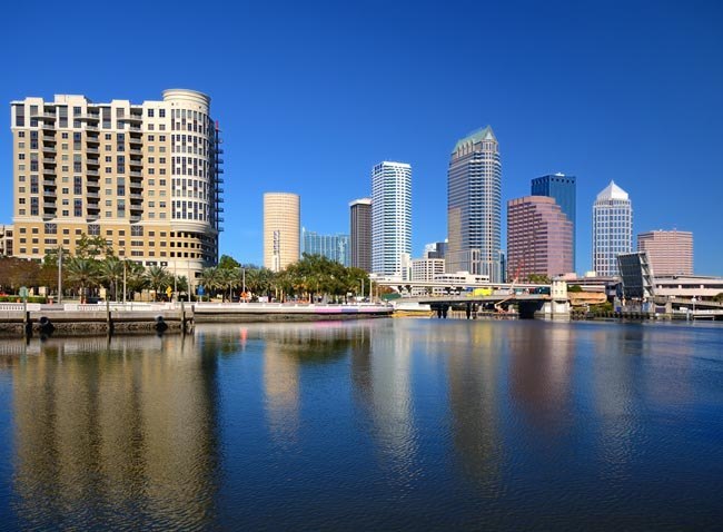 Commercial Laundry Service in Tampa, Florida For Restaurants, Healthcare, Hotels, Medical, Retail and More