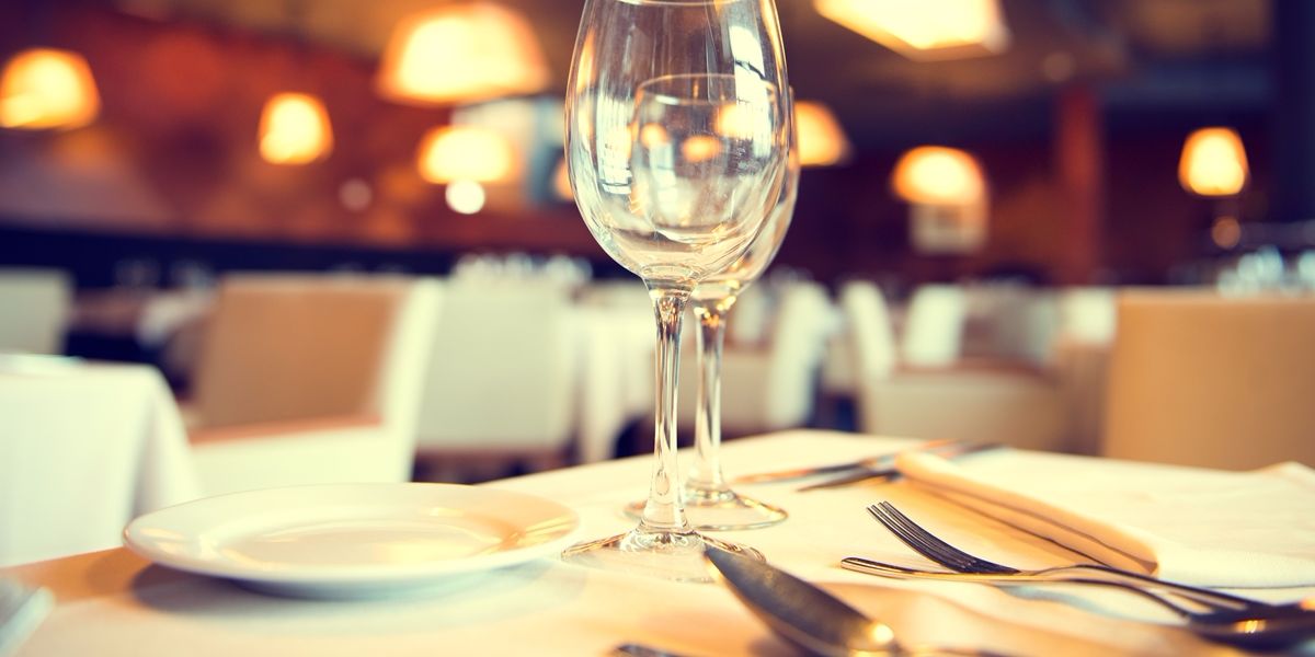 Restaurant Tablecloth Service